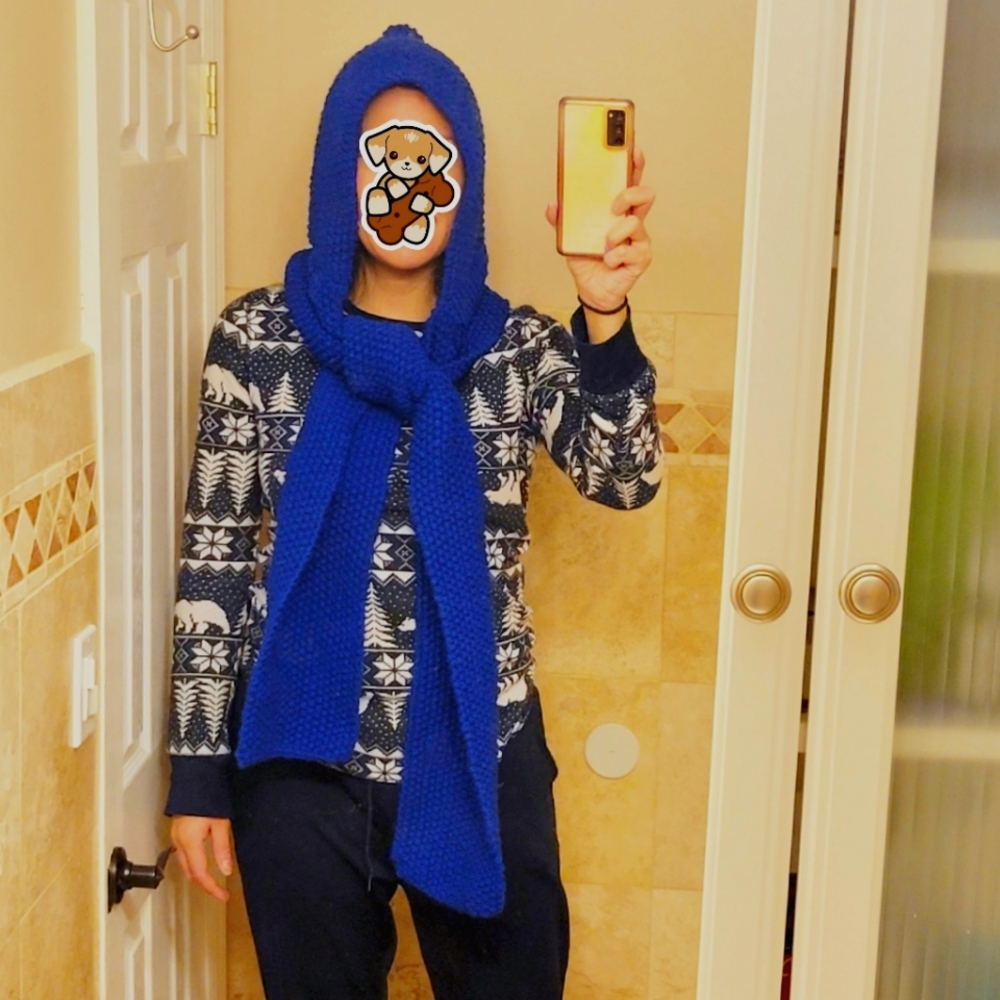 Blue hooded scarf